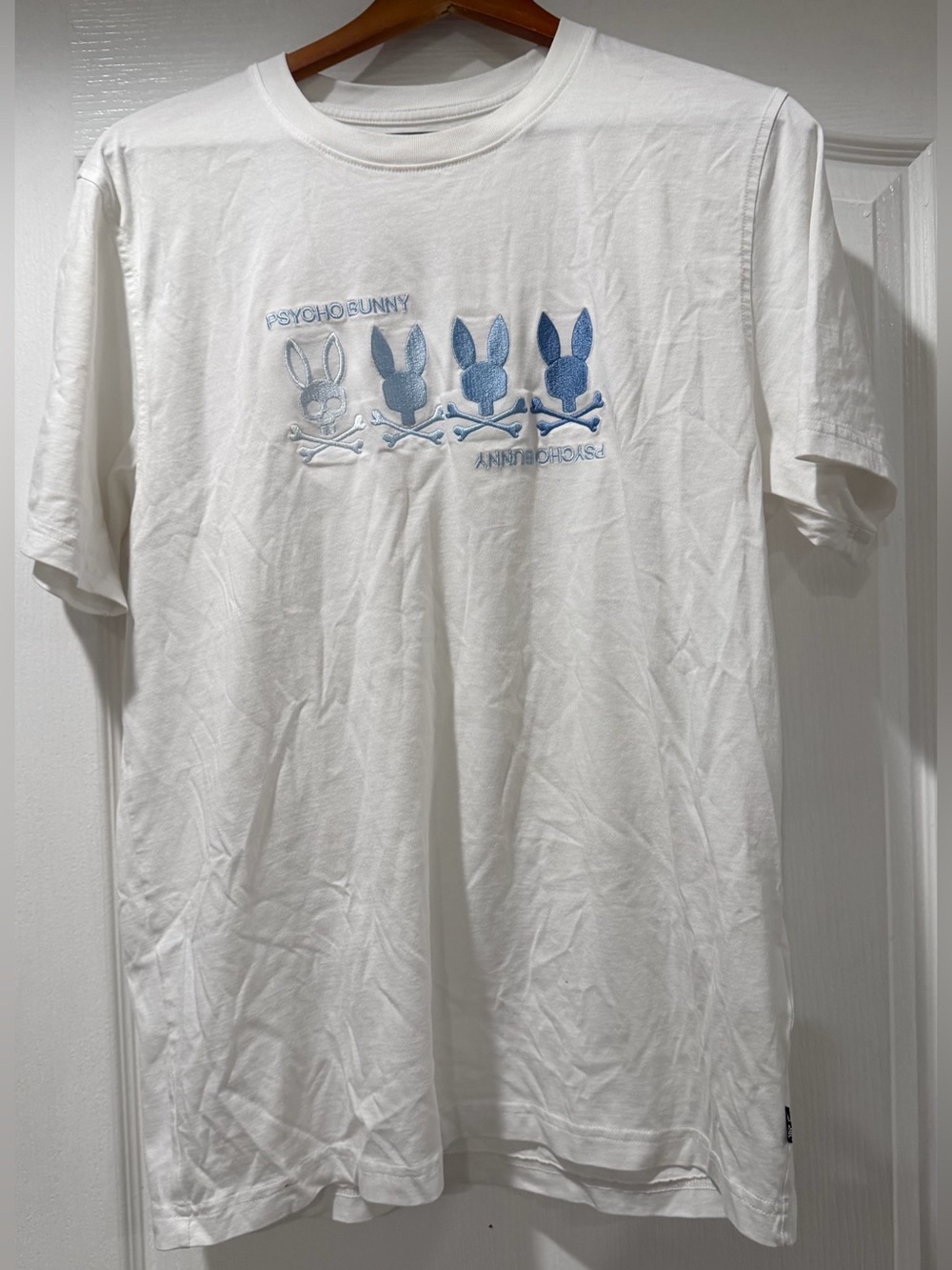 Psycho Bunny Oceania White Tee with Light Blue Embroidered Bunny Row size 6
